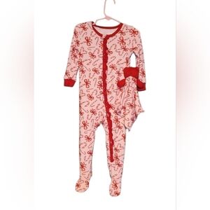 Max & Olivia Red and White Kids One Piece Pajamas Non Skid Foot 18 Months W Bear